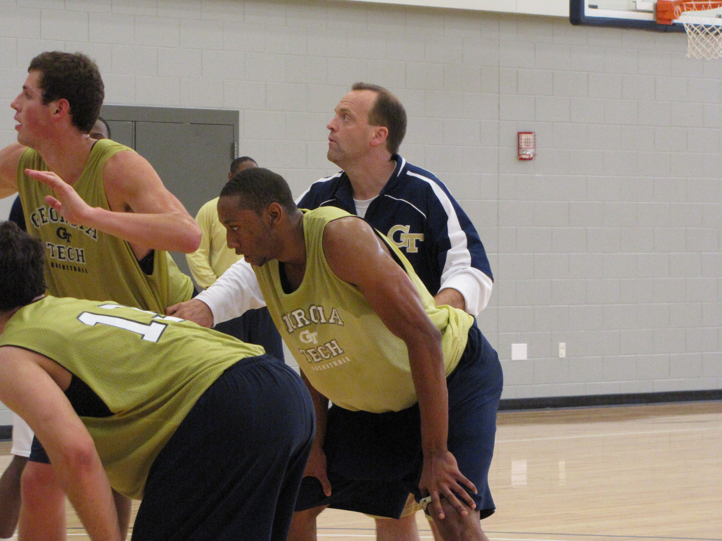 Assistant coach Billy Schmidt