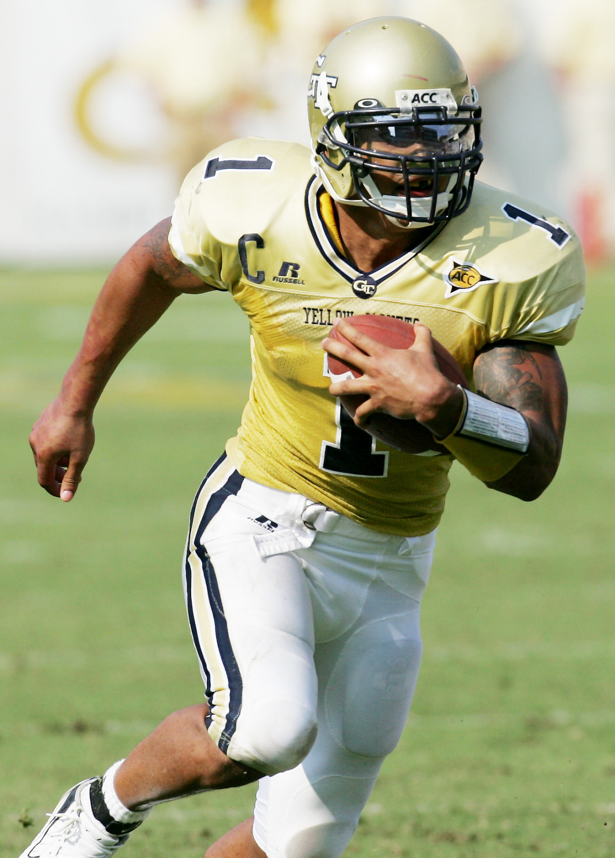 Reggie Ball takes off on a second-half run. Ball had 130 yards rushing on 16 carries to break Tech's 122-yard record by a quarterback set in 1978. (AP Photo/Ric Feld)