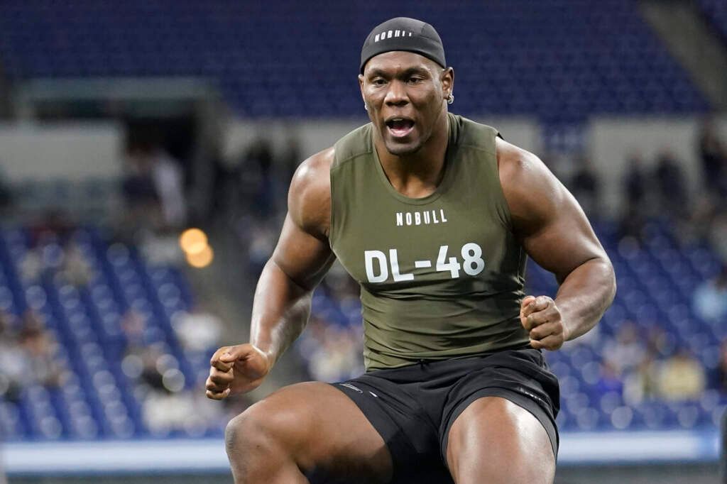 White, Thomas Excel at NFL Combine Football — Tech Yellow Jackets