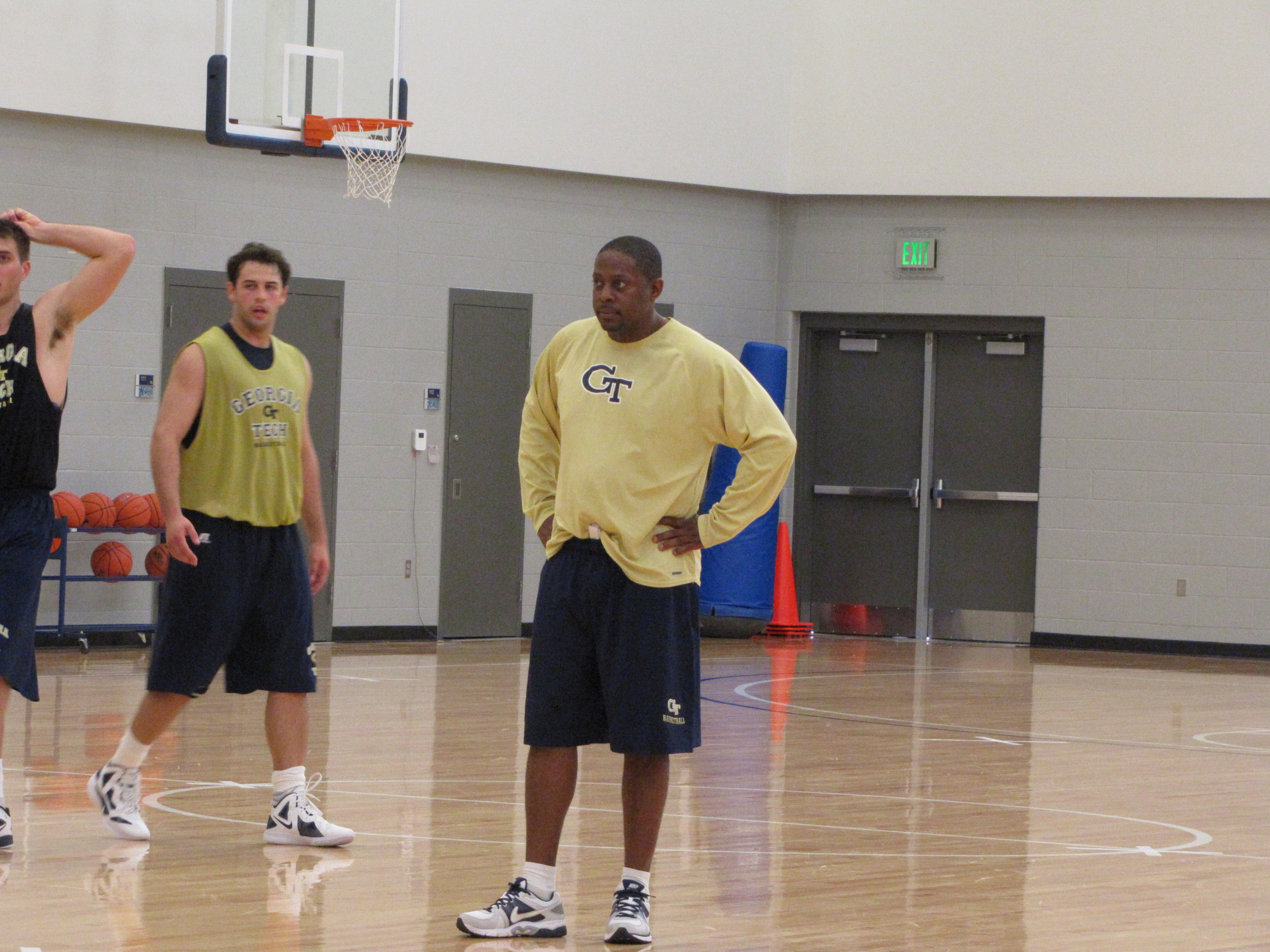 Assistant coach Chad Dollar