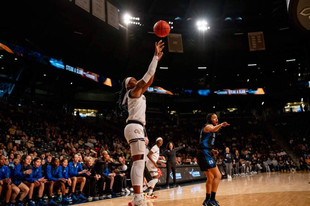 Women's Basketball- Zoe Smith