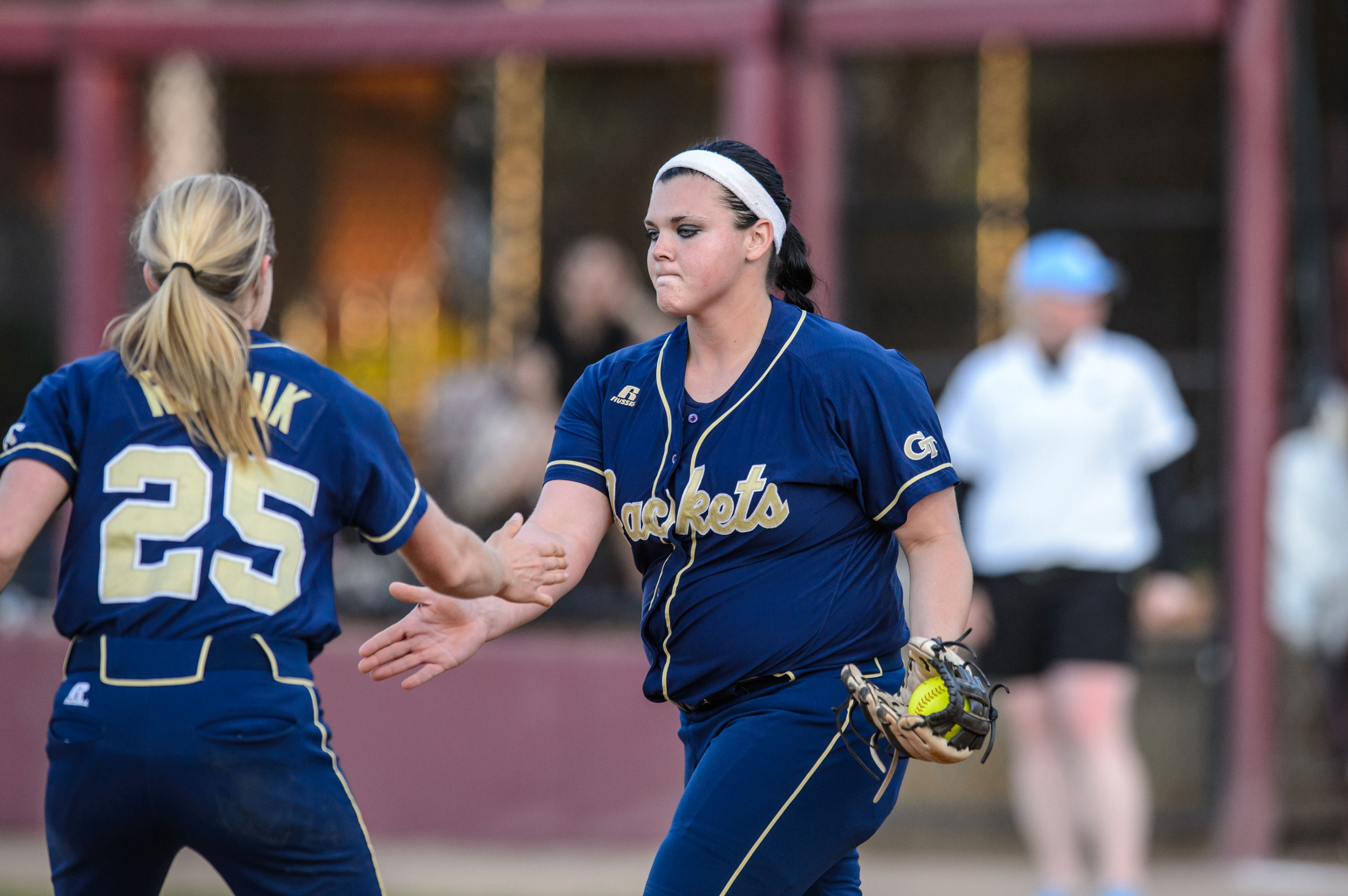 Alysha Rudnik (25), Hope Rush (45)