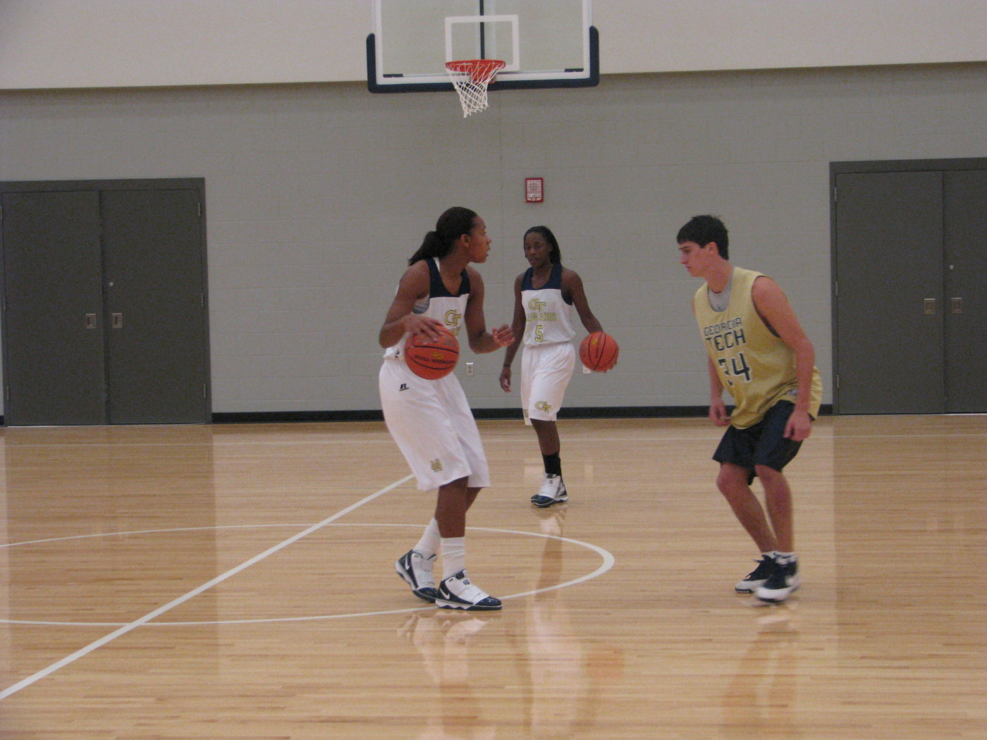 Team practices in the brand new Zelnak Center