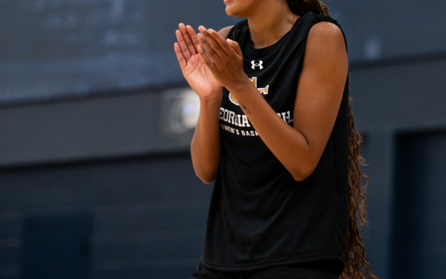 Get to Know: Antonia Bates