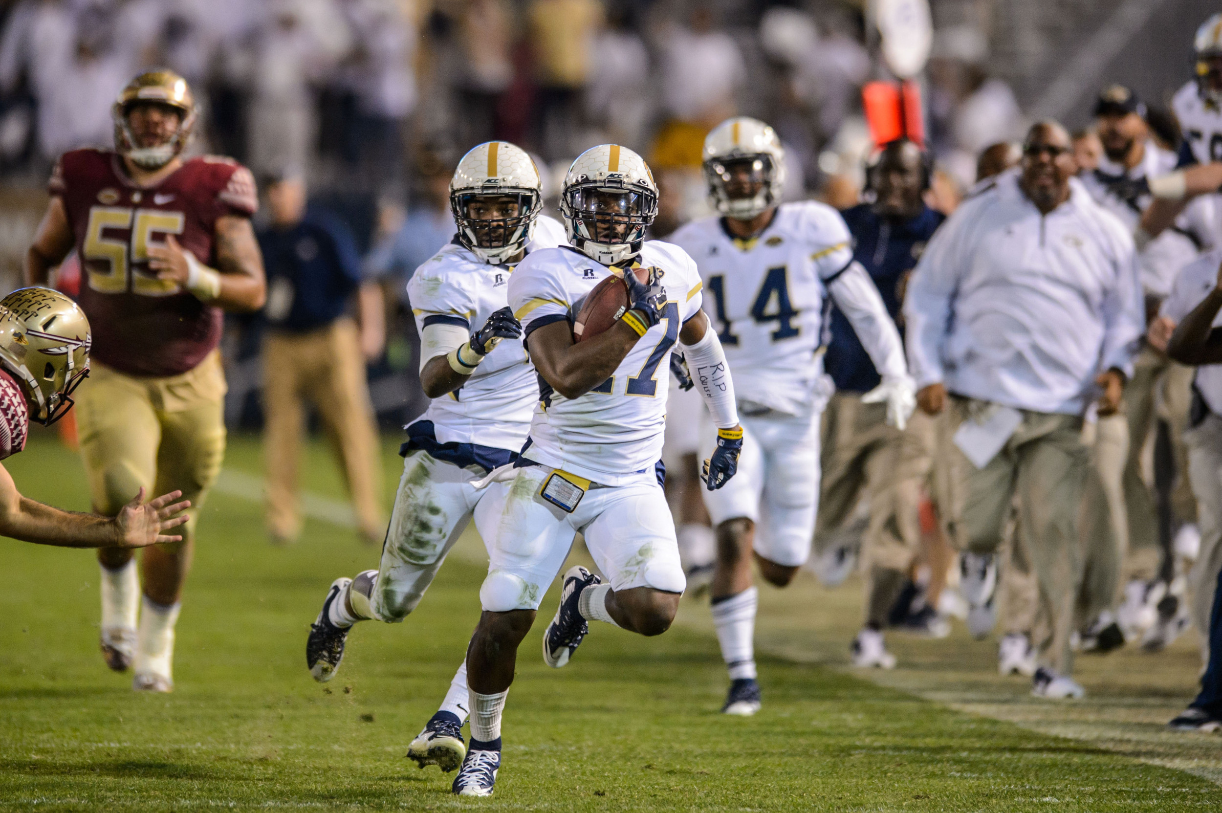 Lance Austin (17), Jamal Golden (4)