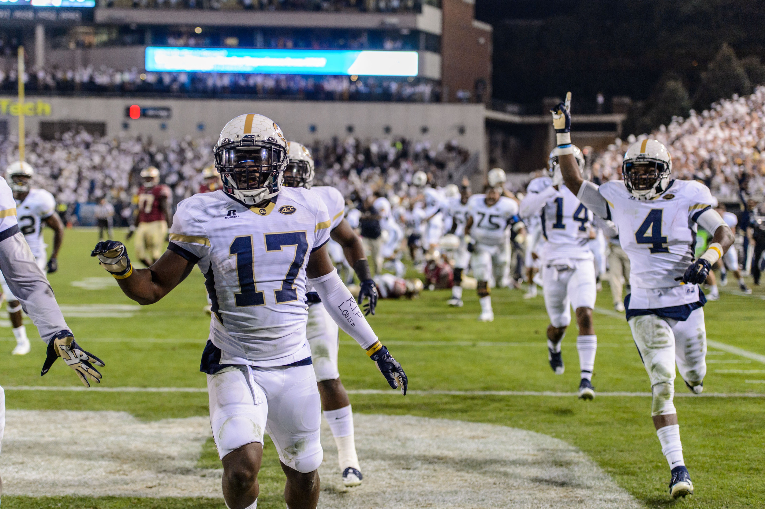 Lance Austin (17), Jamal Golden (4)