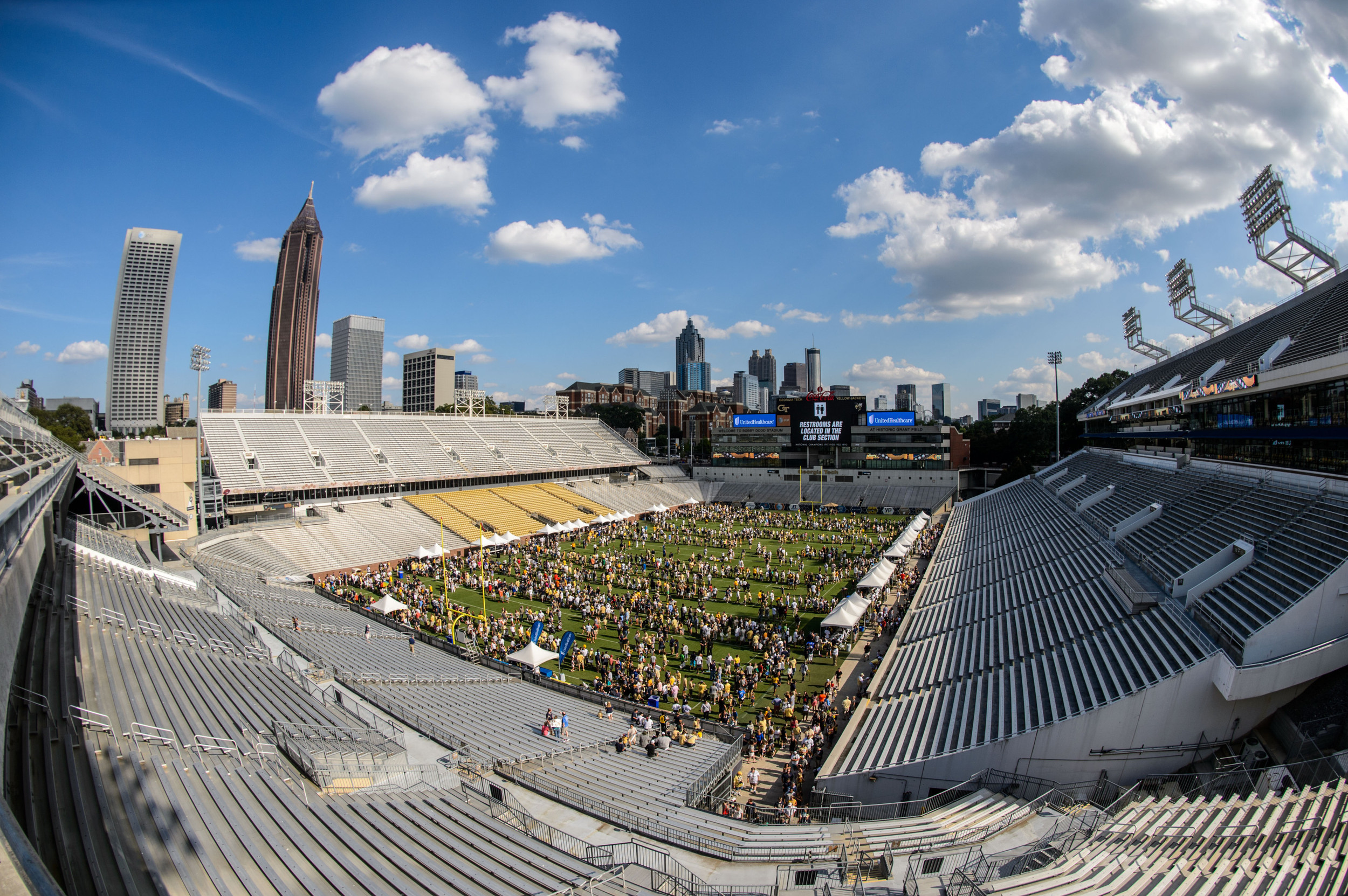 An estimated crowd of about 5,000 attended the Yellow Jackets' Fan Day event