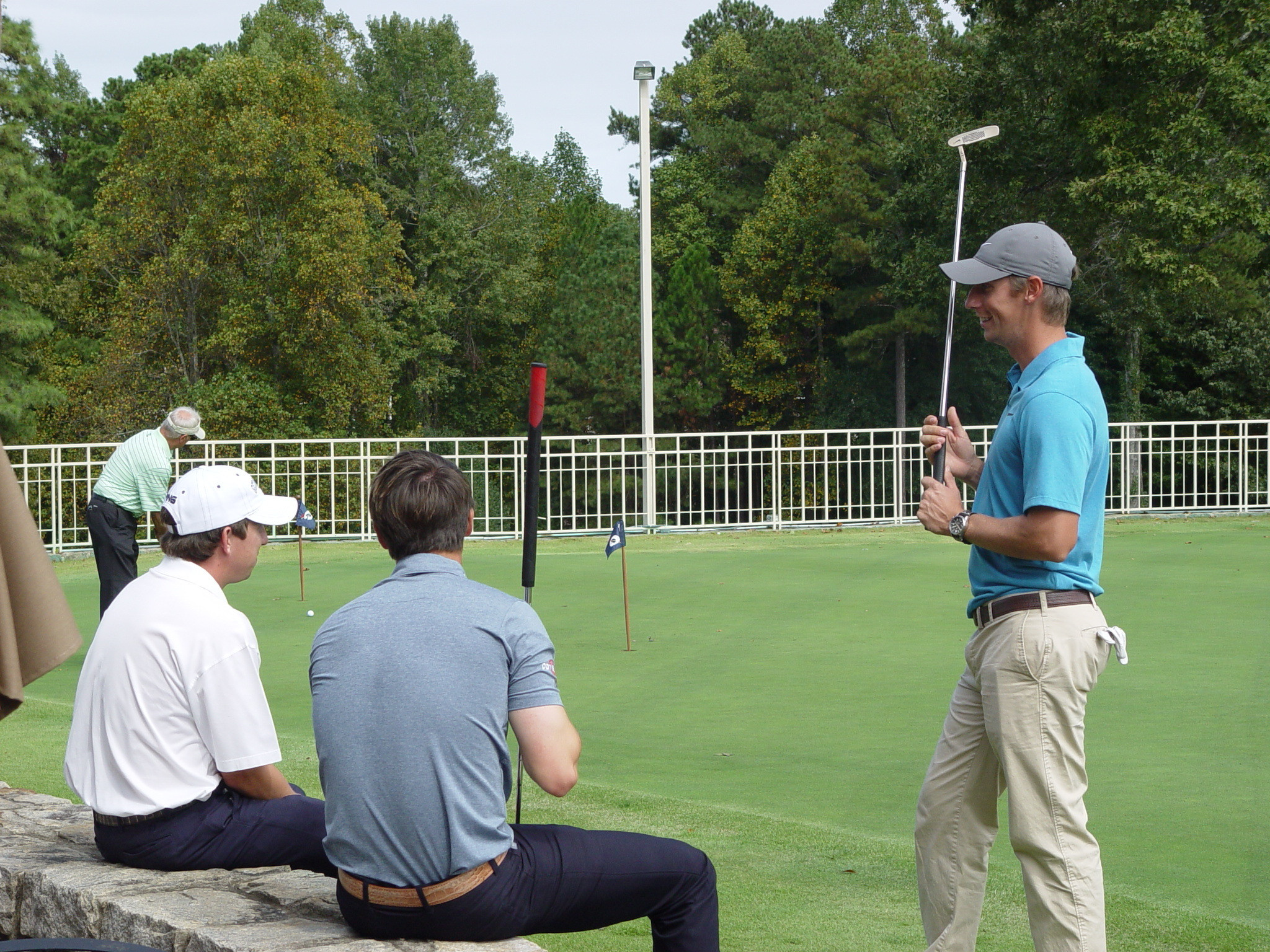 John-Tyler Griffin chats with Paul Haley and Ollie Schniederjans at the Ramblinwreck Cup - Golf Club of Georgia, October 5, 2015