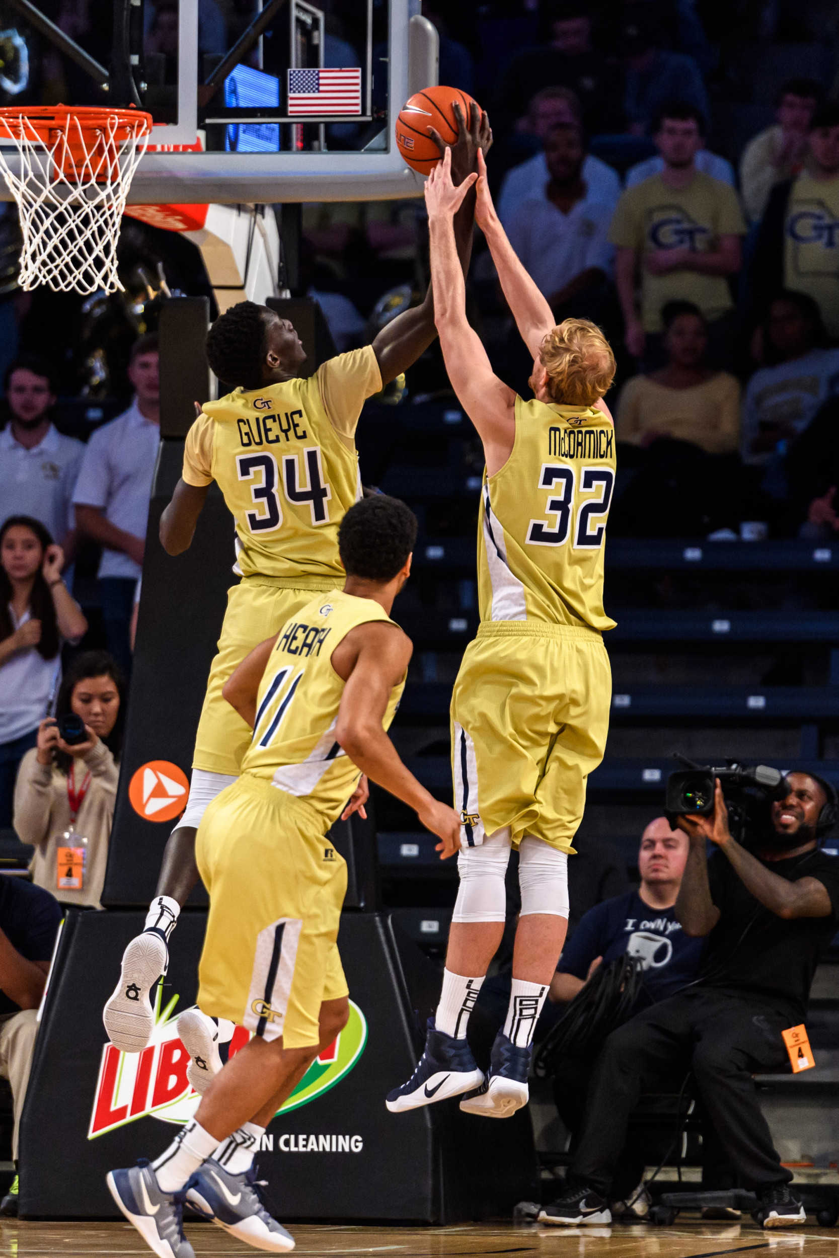Abdoulaye Gueye (34), Kellen McCormick (32)