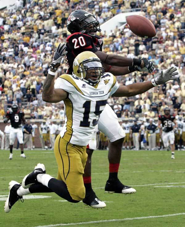 Georgia Tech wide receiver Correy Earls (15) has a pass broken up by Gardner Webb cornerback Cedric McGowan (20) during the the fourth quarter.