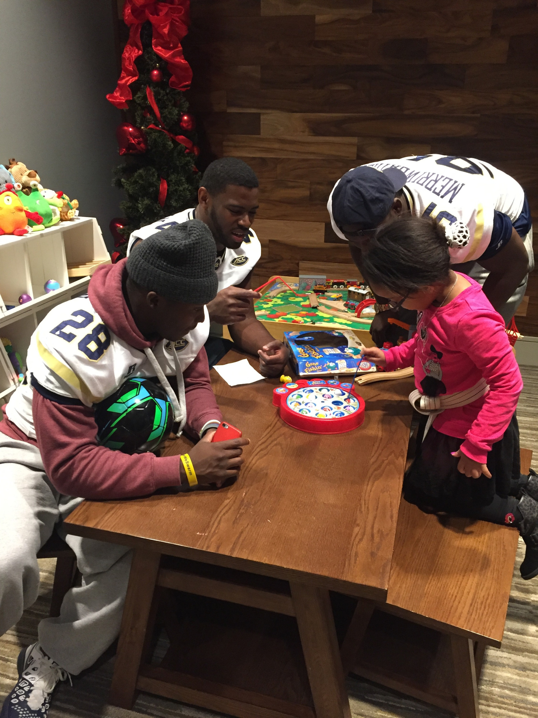 Ronald McDonald House Visit - 12/12/16