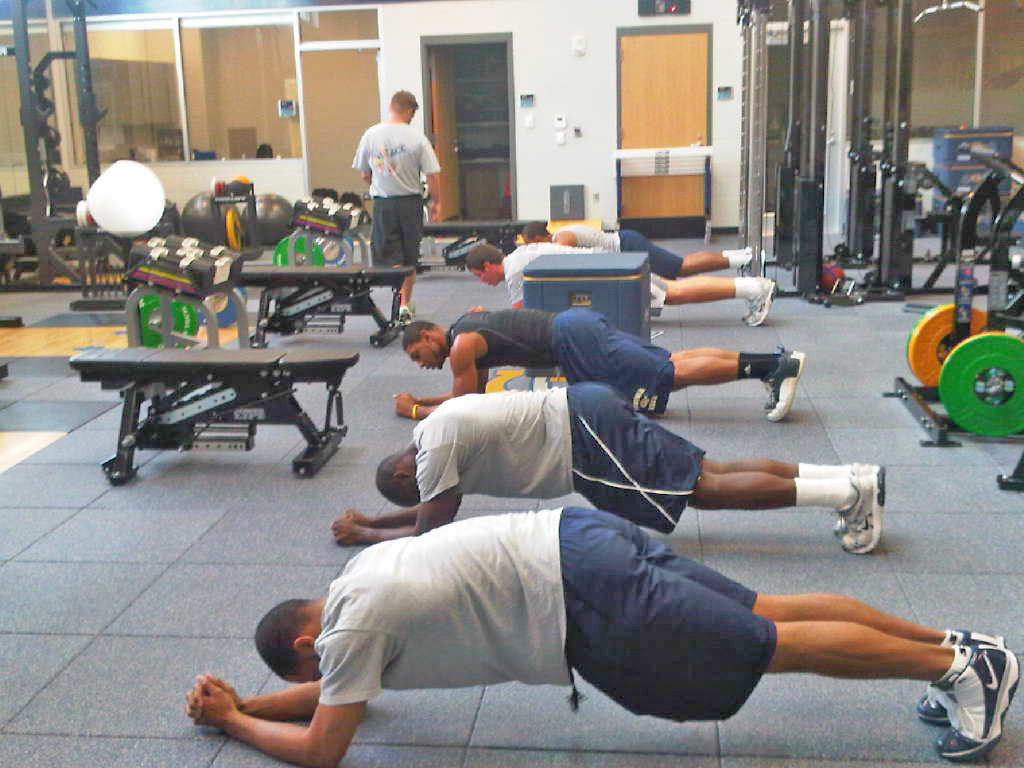 Men S Basketball In The Weight Room August 25 2010