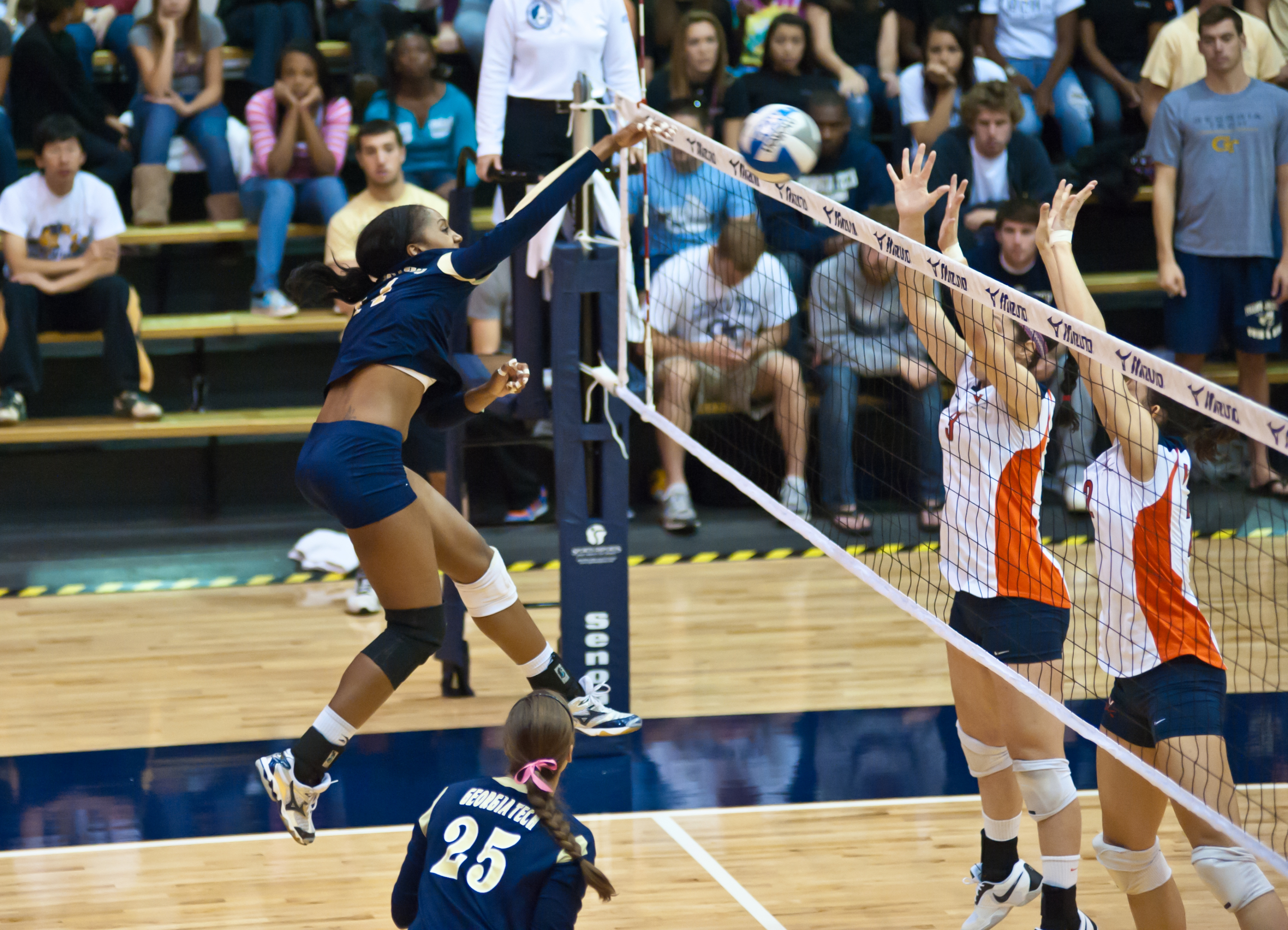 Gt Volleyball Vs Uva 11 14 10 Georgia Tech Yellow Jackets