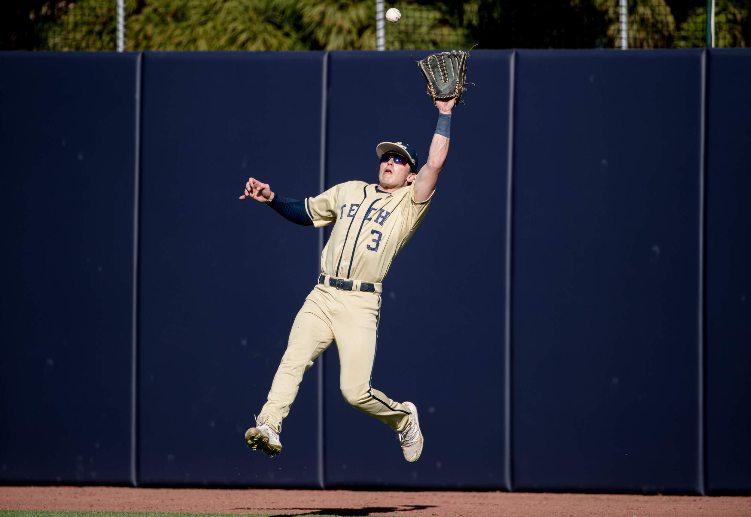 PHOTOS Tech vs. Louisville Tech Yellow Jackets