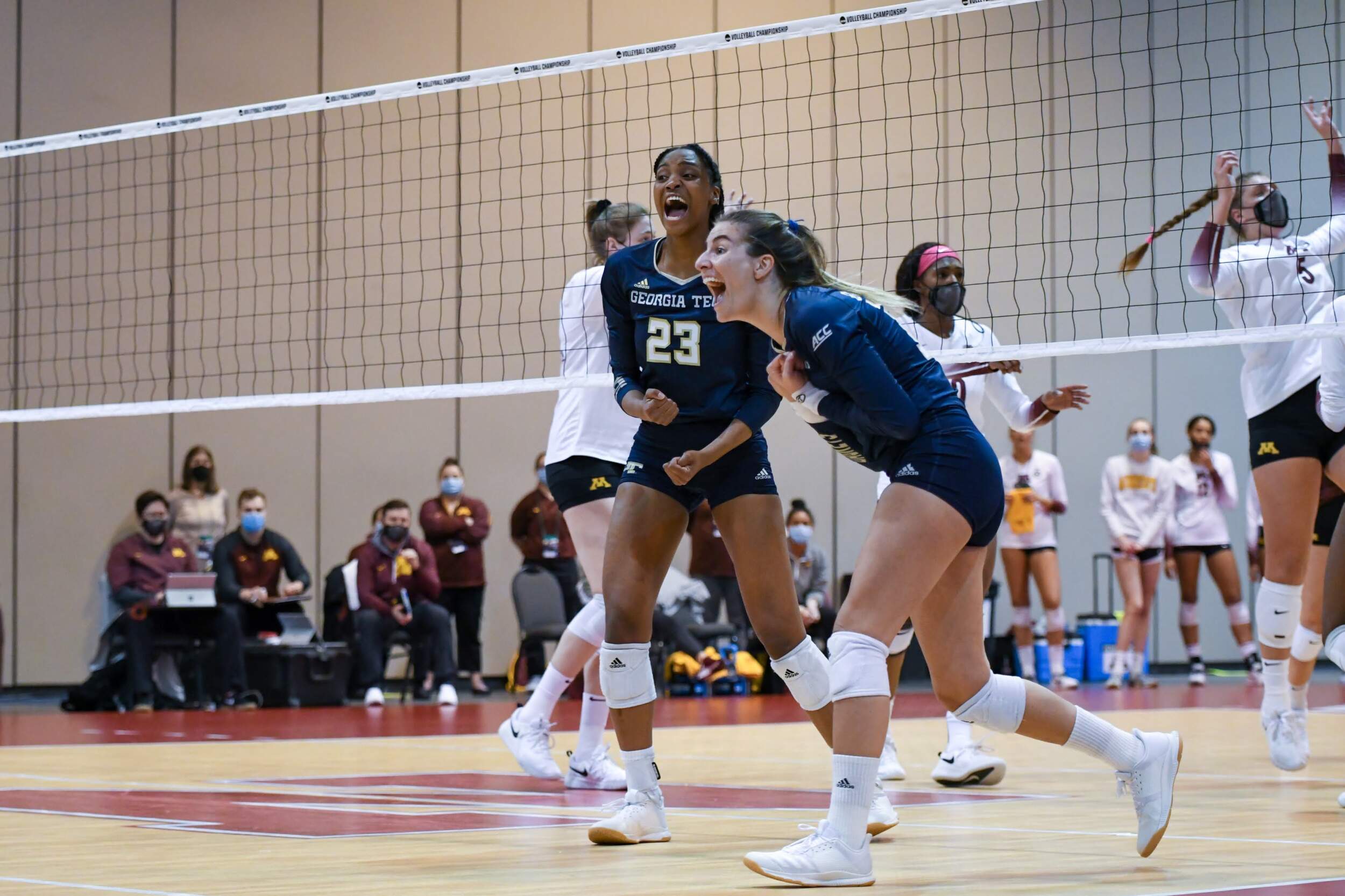 GALLERY Volleyball vs. No. 3 Minnesota in NCAA Tournament